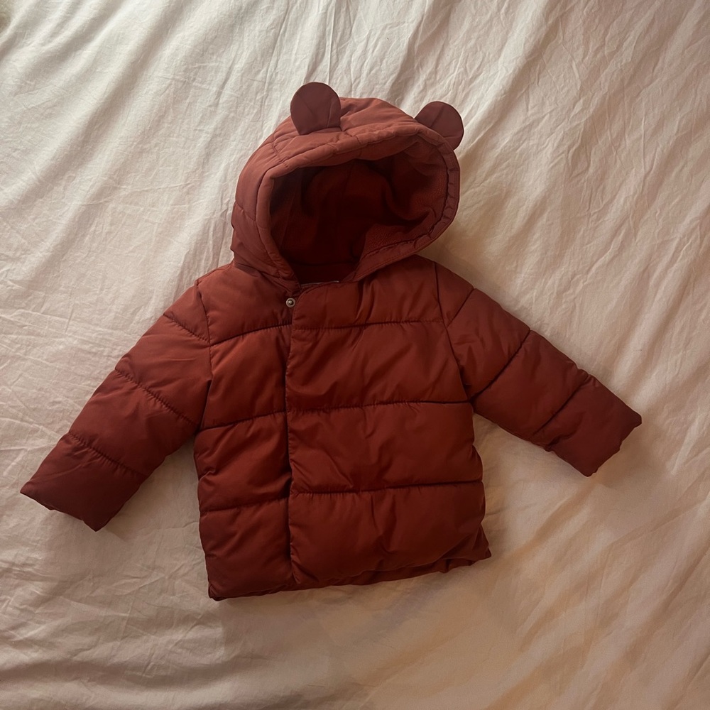 Old navy puffy coat with ears on hood